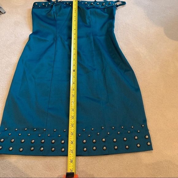 New Sleeveless Kensie Dress - Picture 9 of 10